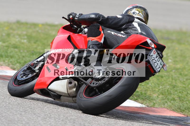 Archiv-2025/10 23.04.2025 Cornu Master School ADR/rot-rouge/unklar